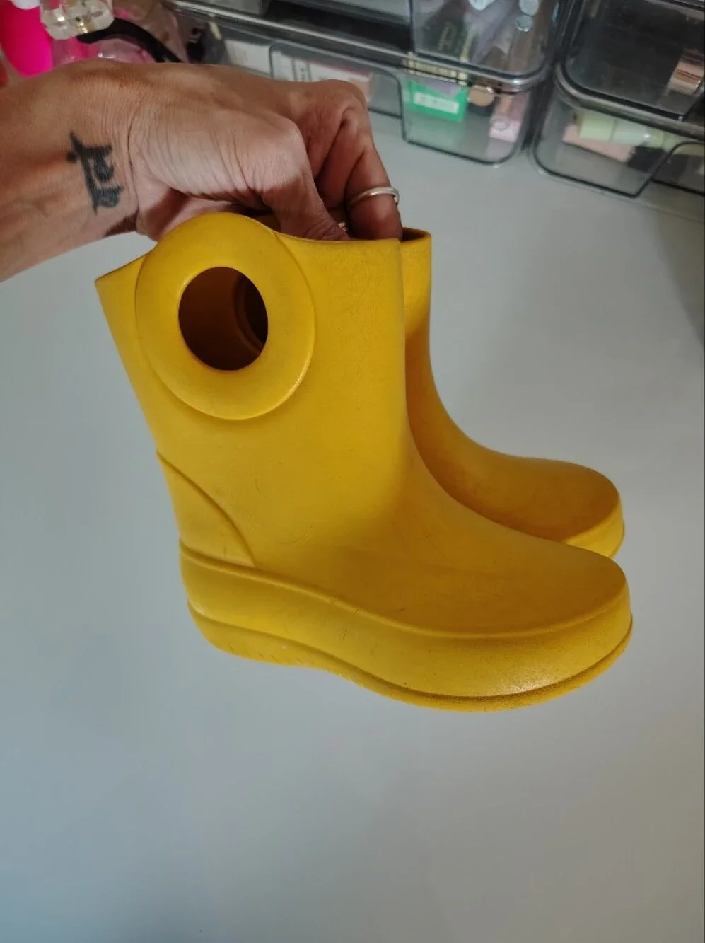 OK Abashi bright yellow